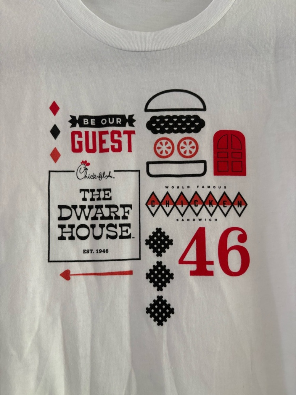 Chick-Fil-A “The Dwarf House”‎ Merch Red & Black Graphic Tee Kids XL